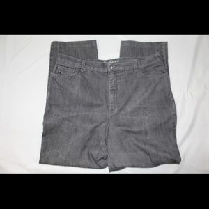 Gloria Vanderbilt Amanda Jeans  Classic Rise